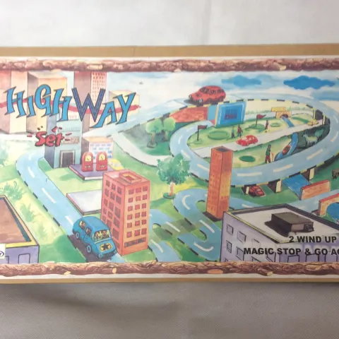 VINTAGE TIN PLATE TOY CHINESE HIGHWAY SET & CARS
