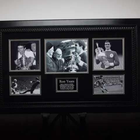 RON YEATS original signature presentation.