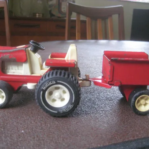 Vintage Tonka Red Tractor and Trailer