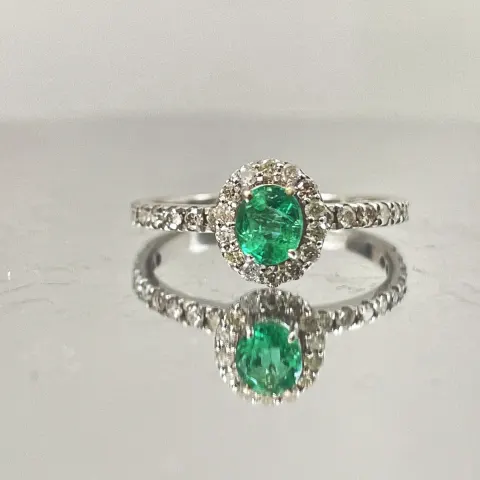 Beautiful  Natural Emerald With Natural Diamonds & 18kGold