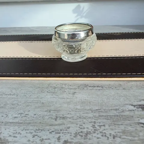 Glass salt with HM solid silver rim