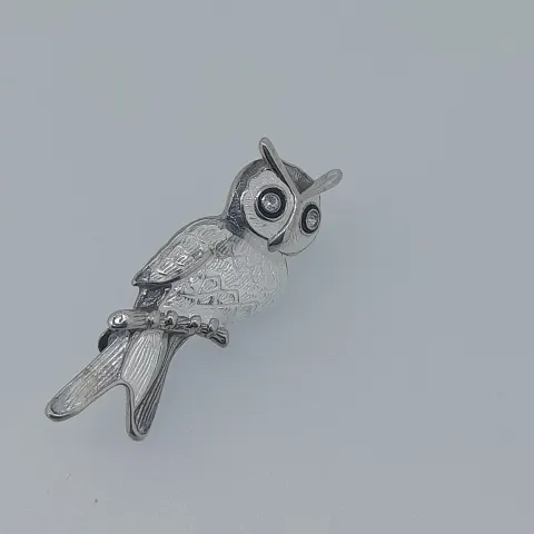 Nicole Barr Silver Enamelled Owl Broach Set With White Sapphire Eyes