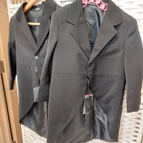 2 x tail jackets in black.