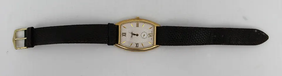 Versailles 9ct Wristwatch