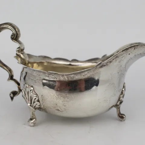 Victorian Solid Silver Sauce Boat London 1896