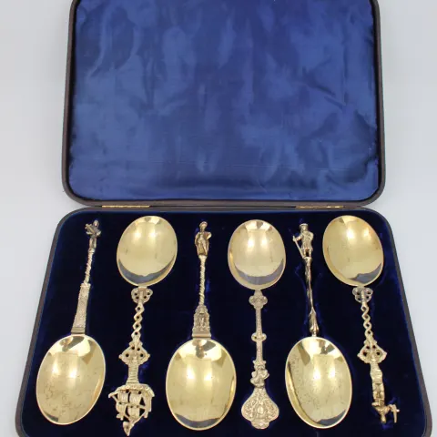 Cased Set of 6 Silver Gilt Spoons