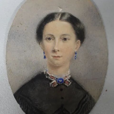 Antique Oval Miniature
