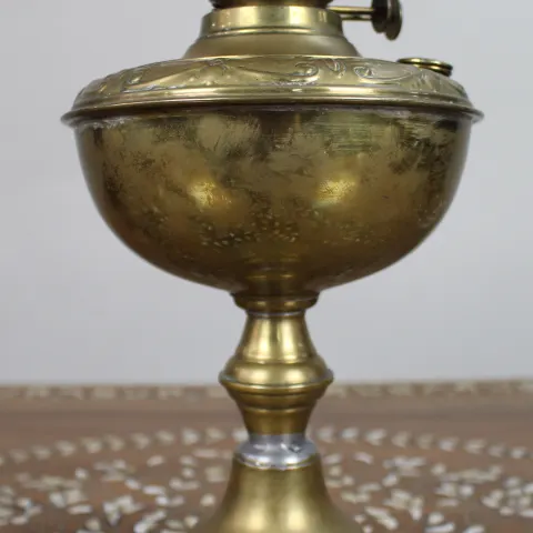 Antique English Brass Oil Lamp – Union Metal Works, c.1910