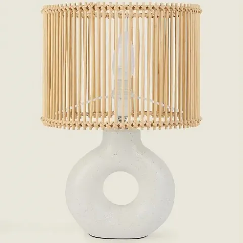 (130/6M) Lot RRP £86. 4x Lighting Items. 2x Ceramic Donut Table Light RRP £25 Each.  2x Natural Wic
