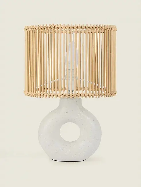 (130/6M) Lot RRP £86. 4x Lighting Items. 2x Ceramic Donut Table Light RRP £25 Each.  2x Natural Wic