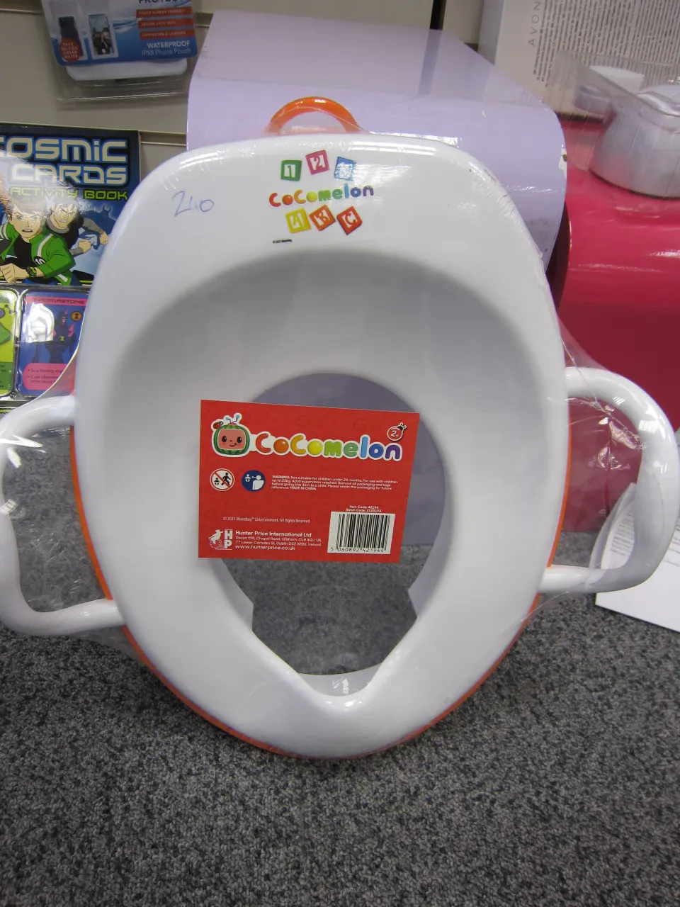 100pcs Brand new Cocomelon toilet trainer seat - rrp £9.99 - 100pcs in lot