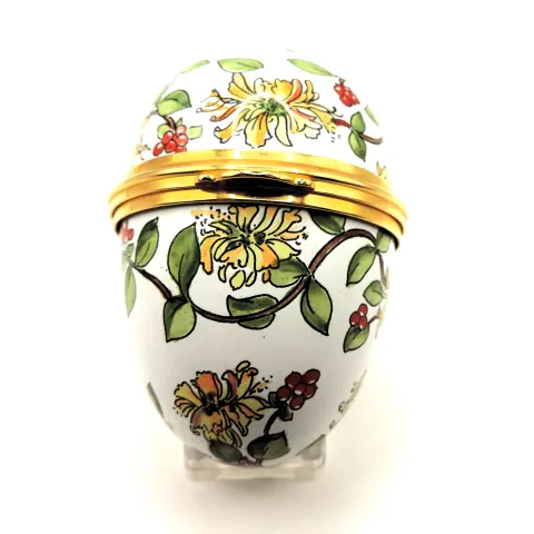 Vintage Staffordshire Enamels Egg