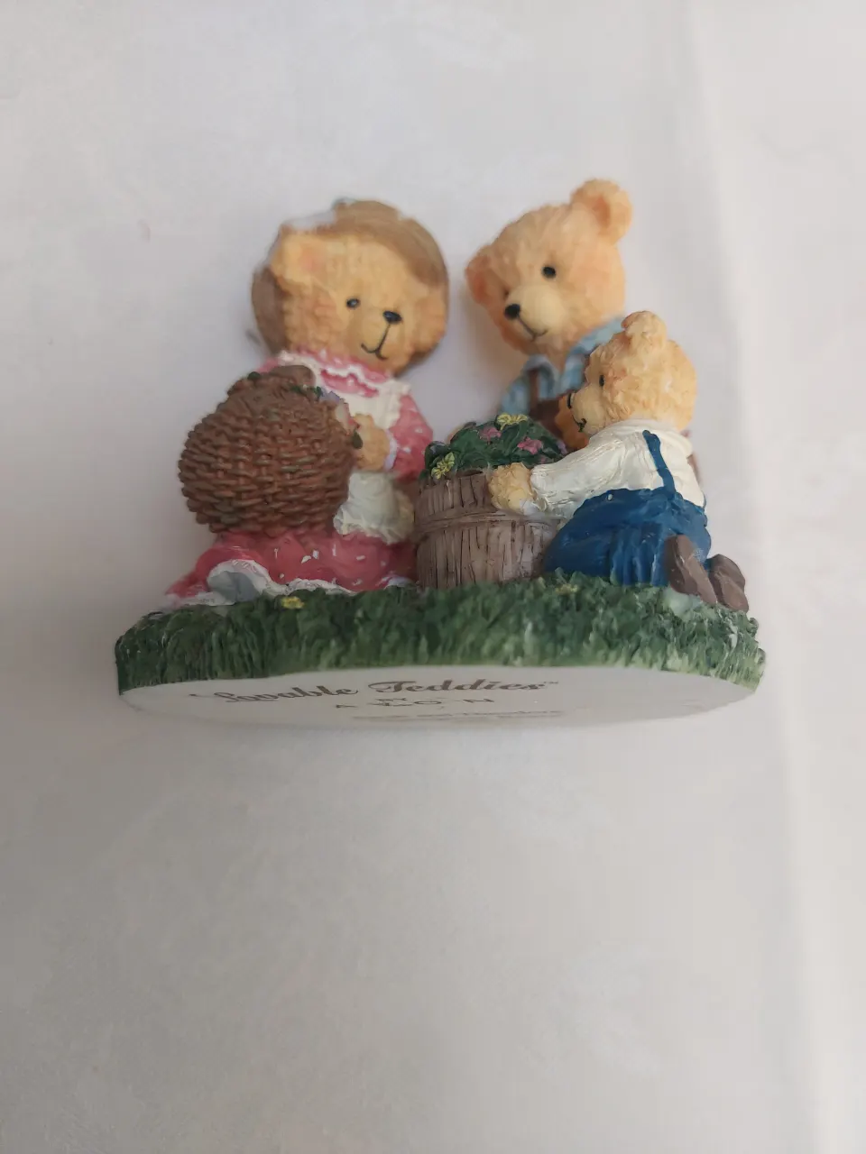 Lovable Teddies by Avon.  Sarah and Theodore "Springtime Bears"