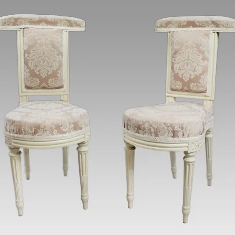 Pair of Early 19th Century French Louis XVI Revival ‘Voyeuse’ Chairs