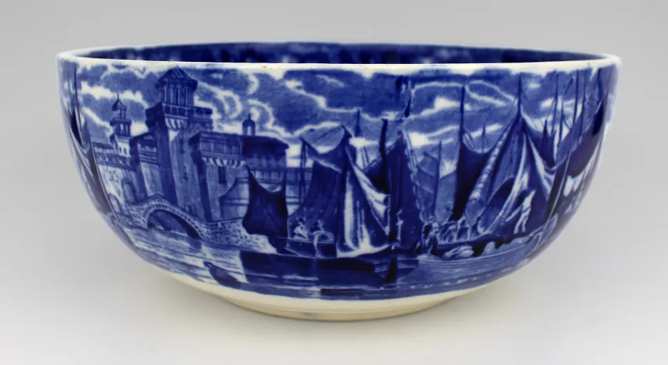 Wedgwood Ferrara Blue & White Fruit Bowl