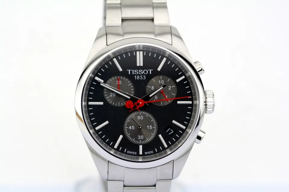 Tissot/Vuelta Chronograph - Steel and Leather Strap - Gentlemen's Steel Wristwatch