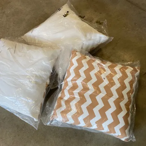 lot 47  outdoor cushions
