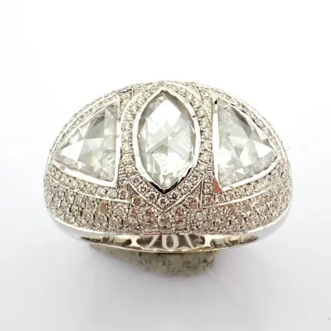 A luxurious 18k white gold ring detailed with a slightly flawed fancy cut diamonds Total 5.06 carat
