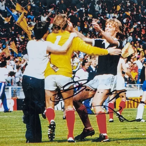 Gordon McQueen Original Signature