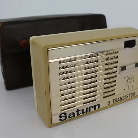 Saturn 6 Transistor