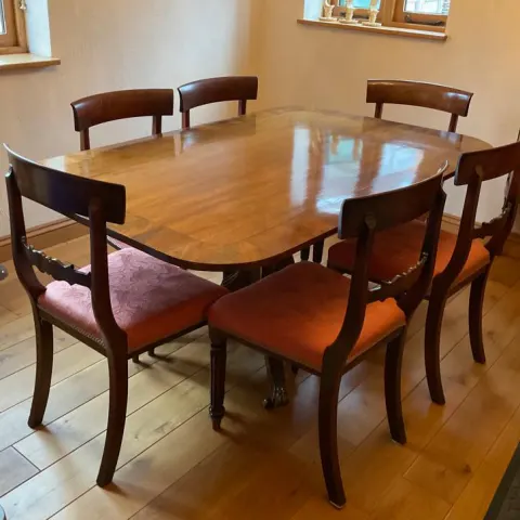 Antique George IV Breakfast Table & 6 Chairs