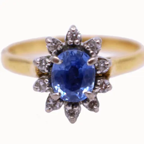 Cornflower Blue Sapphire & Diamond 18 ct. Cluster Ring