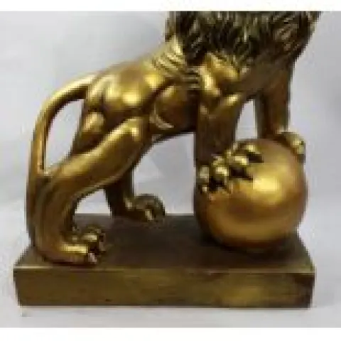 Hand Painted Composite Sculpture of Roaring Lion