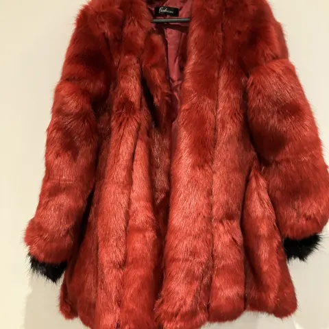 Fashion Faux Fur coat worn by Vanessa Hudgens