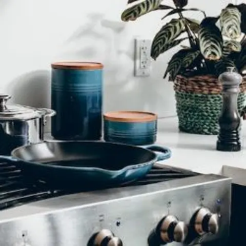 No Reserve Retail Clearance of Consumer Goods | Features Homewares & Home Improvements, Pet Supplies, Office Supplies & more