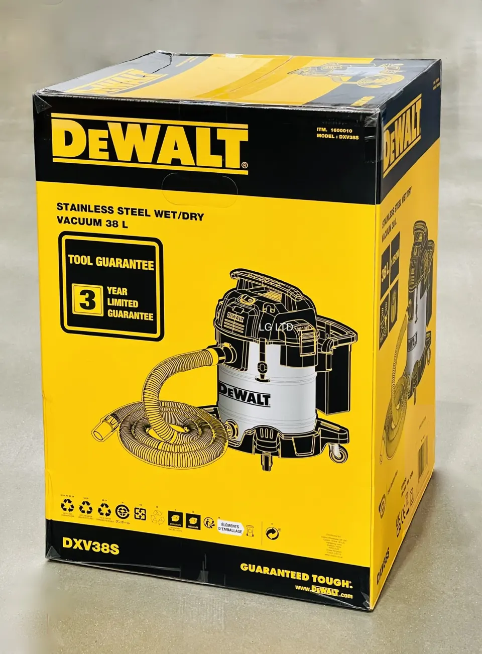 Dewalt Vacuum Cleaner Wet & Dry, 38 Litre With 2.1m Hose New Sealed Box