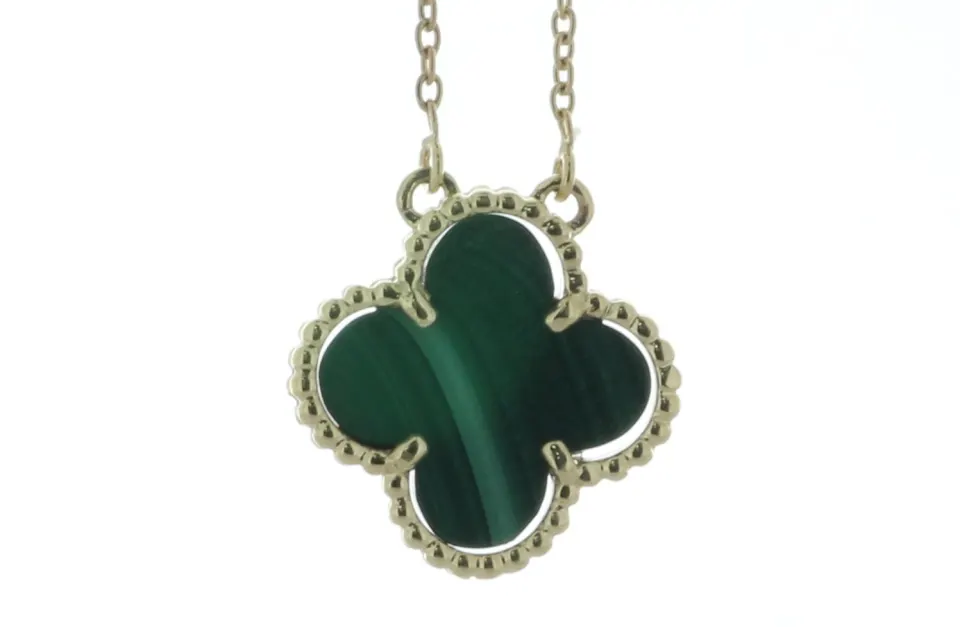 9ct Yellow Alhambra Clover Leaf Malachite Pendant And Chain 3.48 Carats