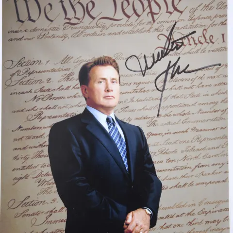 MARTIN SHEEN Original signature