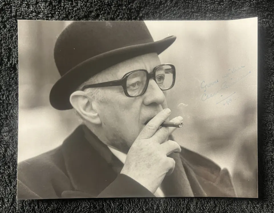 Alec Guiness Signed