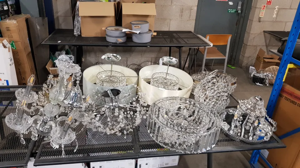 (202/R8) 9x Mixed Chandelier Style Ceiling Lights.