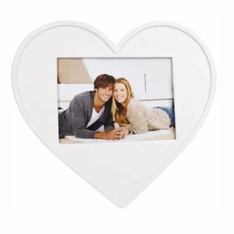 Giulia White Love Heart Photo Frame – 15 x 20 cm (8 x 6 inch approx.)