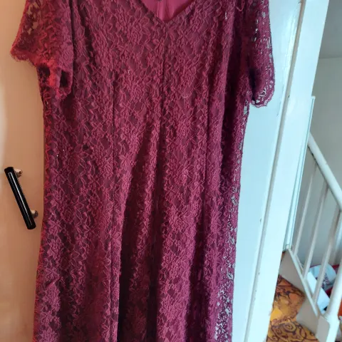 Evening Dress Joanna Hope Size 30 Burgundy