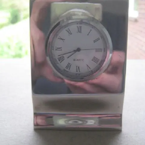 Vintage Stainless Steel Quartz Bedroom Clock