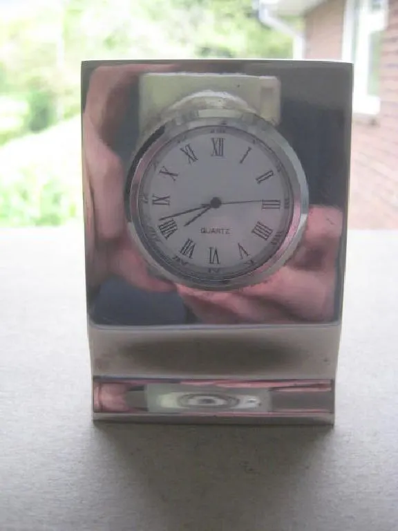 Vintage Stainless Steel Quartz Bedroom Clock