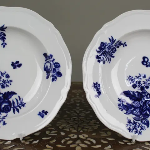 Pair of 18th-Century English Blue & White Porcelain Bowls