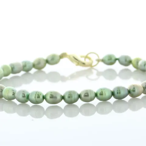Freshwater Cultured 4.5 - 5.0mm Pearl Bracelet With Gold Plated Clasp
