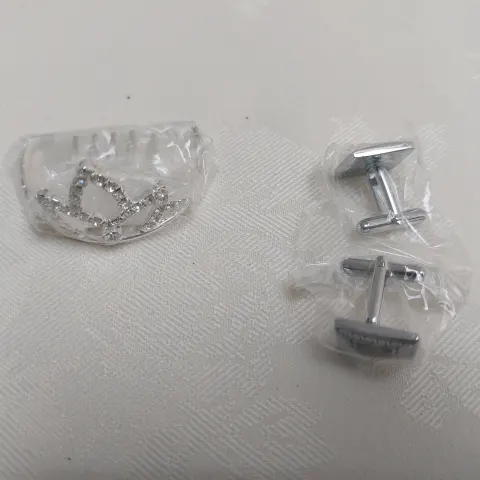 Cufflinks