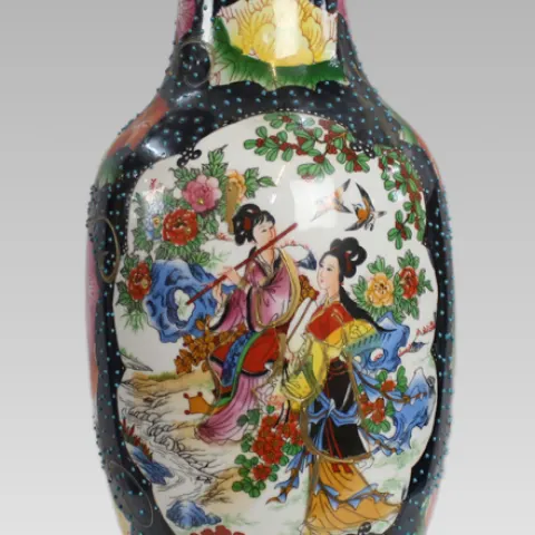Decorative Japanese Porcelain Vase, Mid to Late 20th Century