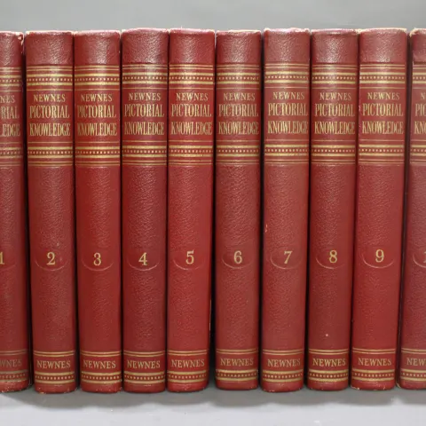 Newnes Pictorial Knowledge 10 Volumes