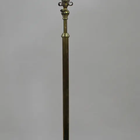 Victorian Telescopic Brass Standard Oil Lamp