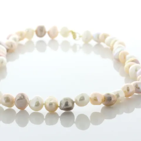 18 inch Baroque Shaped Freshwater Cultured 8.0 - 8.5mm Pearl Necklace With Brass Clasp