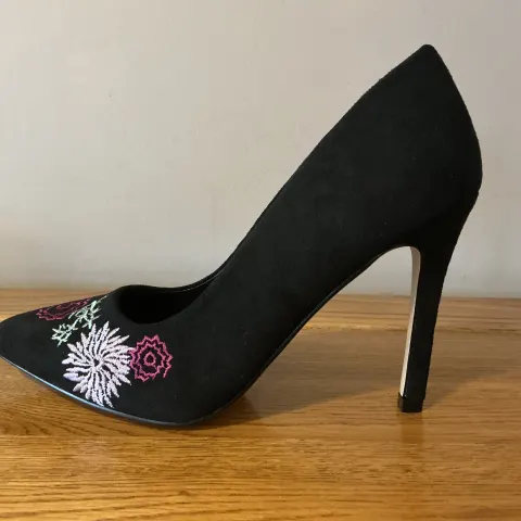 Dolcis “Tanya” High Heel Court Shoes, Size 4, Black - New RRP £34.99