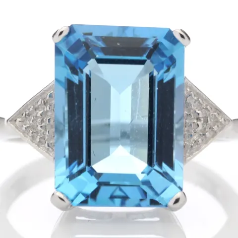 9ct White Gold Diamond And Blue Topaz Ring 8.25 Carats