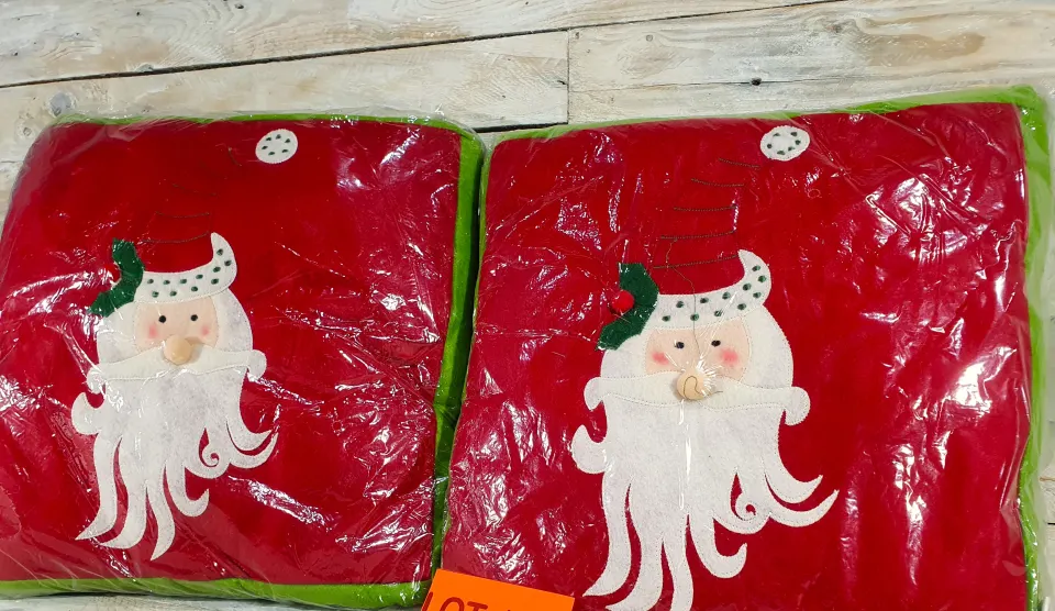 2 x 3D Fabric Christmas cushions. 35cm x 35cm  Rrp £29.99