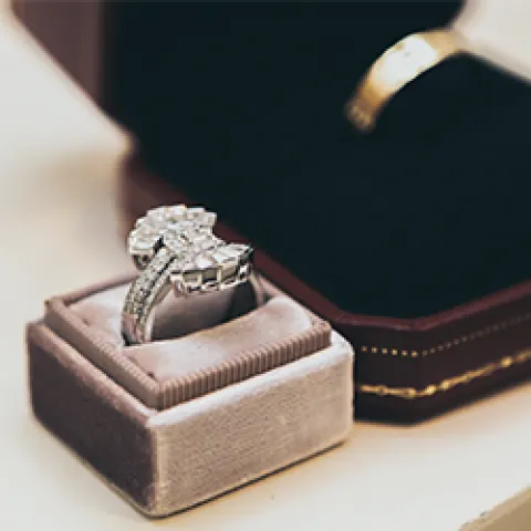 Collection of Fine Jewellery | Brand new & pre-owned items | Rings, Necklaces, Bracelets & Earrings | Free Delivery