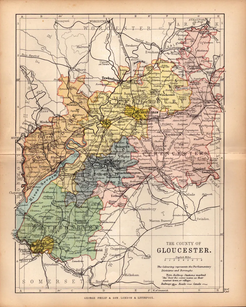 County of Gloucestershire 1895 Antique Victorian Coloured Map.
